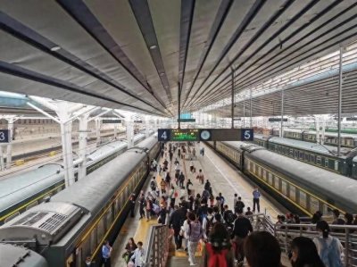 ​难道京广线不是中国高铁的中轴线吗？