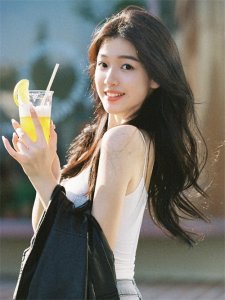 ​站姿拍照怎么拍，看这8个拍照姿势，腿长又美又自然