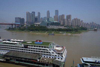 ​重庆市公务员自曝降薪后的工资明细