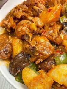 ​黄焖鸡的家常做法，酱香浓郁，好吃下饭