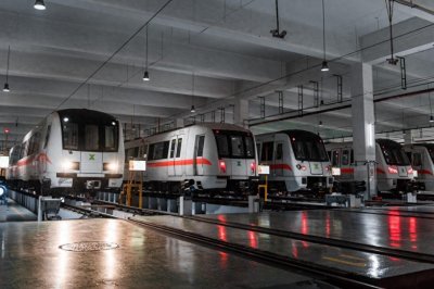 ​里程碑！深圳地铁1号线首次突破2分钟行车间隔