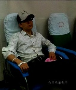 ​太痛心噩耗：李玉刚倒下了？已经住院，生死未卜从此告别歌坛？