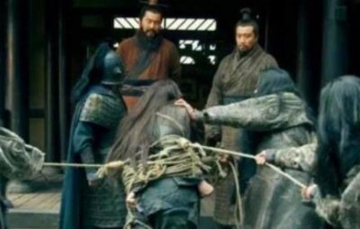 陈登为何要出卖吕布呢？是不是为了回报刘备？