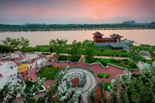 山西临汾市汾河公园